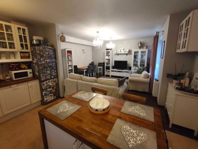 Mieszkanie 3-pokojowe Warszawa Włochy, ul. ks. Juliana Chrościckiego. Zdjęcie 1