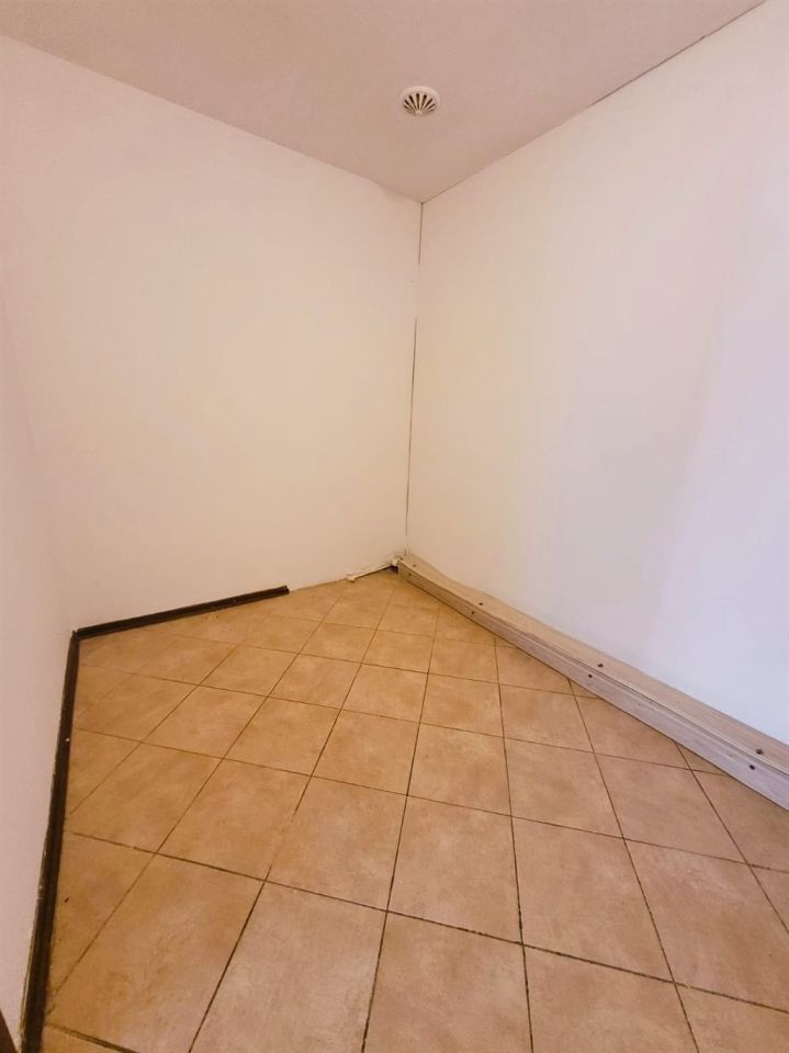 Lokal Sosnowiec Klimontów, ul. mjr. Henryka Hubala-Dobrzańskiego. Zdjęcie 4