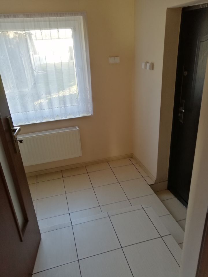 dom wolnostojący, 2 pokoje Szlatyn, brak. Zdjęcie 8