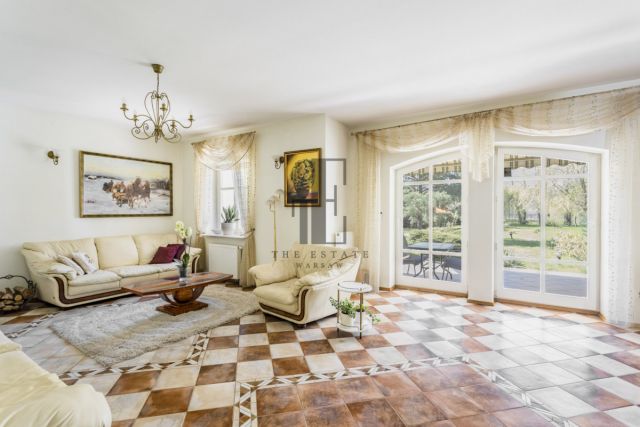 dom wolnostojący, 7 pokoi Grodzisk Mazowiecki. Zdjęcie 1