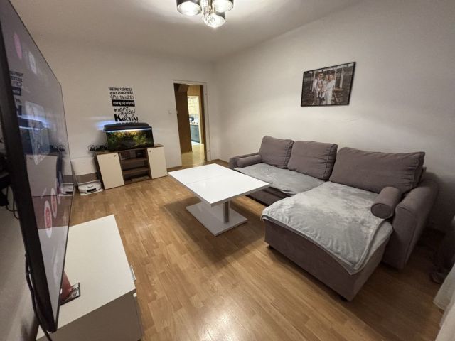 Mieszkanie 3-pokojowe Leżajsk, ul. Władysława Broniewskiego. Zdjęcie 1