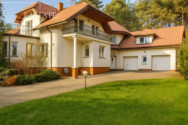 dom wolnostojący, 7 pokoi Warszawa Wawer, ul. Przewodowa. Zdjęcie 2