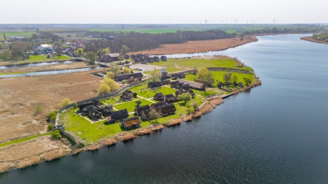 dom wolnostojący, 14 pokoi Wolin, ul. Wiejska. Zdjęcie 9