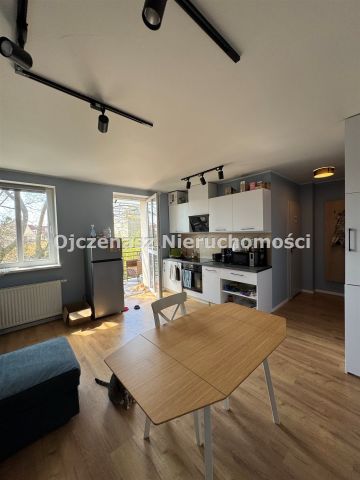 Mieszkanie 2-pokojowe Bydgoszcz Śródmieście, ul. Gimnazjalna. Zdjęcie 2