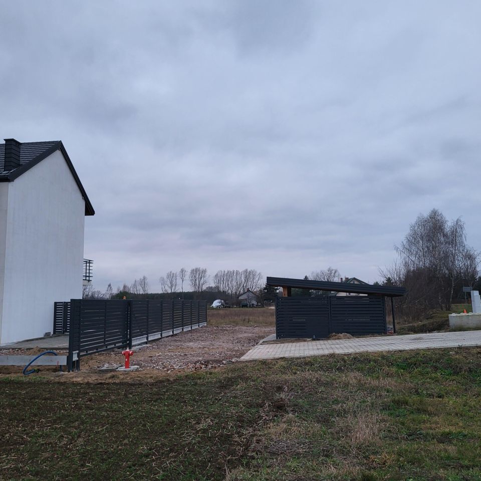 dom szeregowy, 5 pokoi Warszawice. Zdjęcie 3