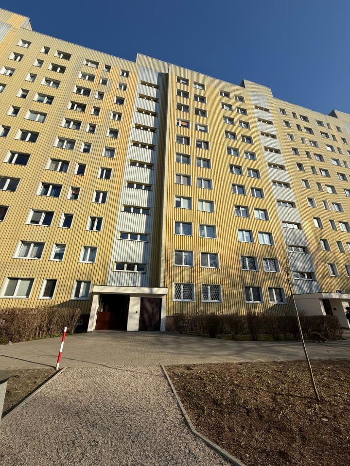 Mieszkanie 3-pokojowe Warszawa Włochy, ul. 1 Sierpnia. Zdjęcie 2