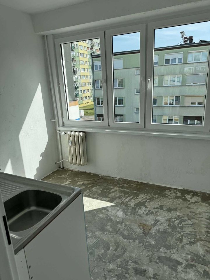 Mieszkanie 4-pokojowe Gniezno, os. Piastowskie. Zdjęcie 6