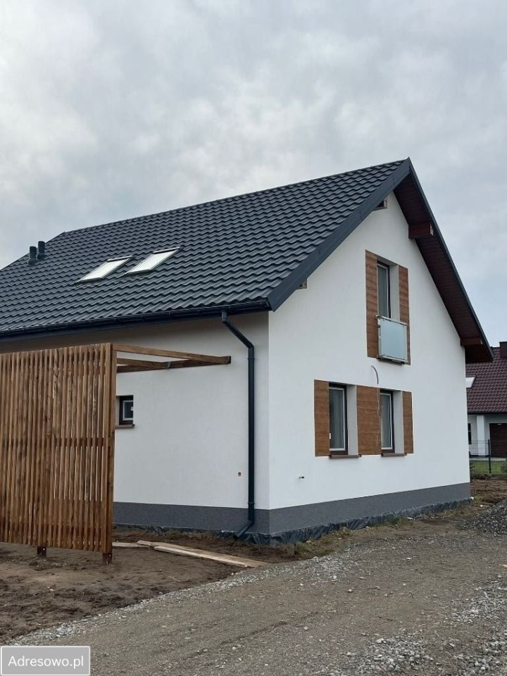 dom wolnostojący, 5 pokoi Dąbrówki. Zdjęcie 3