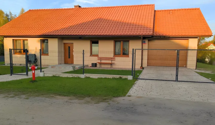 dom wolnostojący, 4 pokoje Butryny