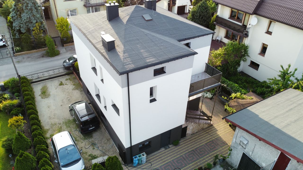 dom wolnostojący, 6 pokoi Piotrków Trybunalski Budki, ul. Irysowa. Zdjęcie 2