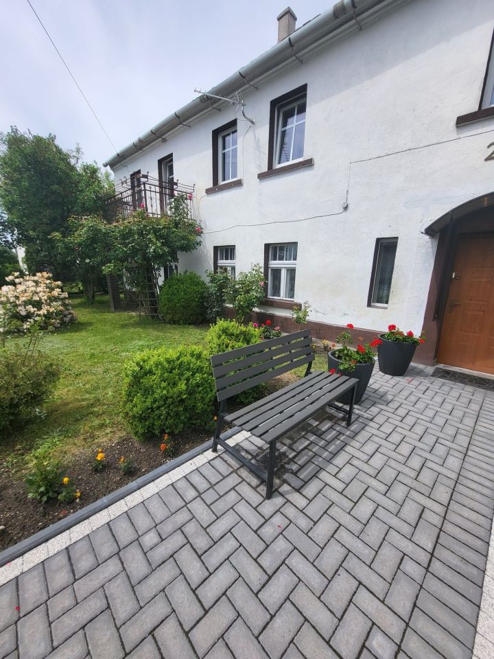 gospodarstwo, 6 pokoi Tomaszów Bolesławiecki. Zdjęcie 2