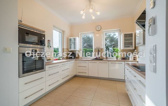 dom wolnostojący, 4 pokoje Murowaniec. Zdjęcie 3