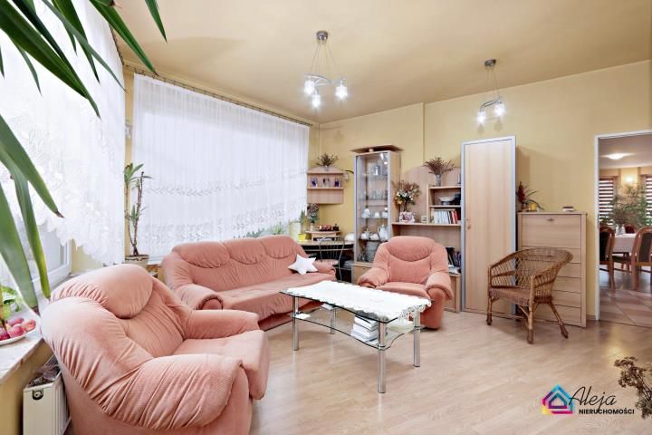 dom wolnostojący, 11 pokoi Częstochowa Kręciwilk. Zdjęcie 4