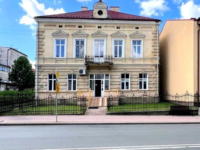 Lokal Brzozów, ul. Adama Mickiewicza. Zdjęcie 1