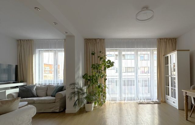 Mieszkanie 3-pokojowe Warszawa, ul. Międzyborska. Zdjęcie 3