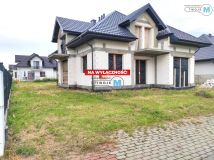 dom wolnostojący, 6 pokoi Chmielnik