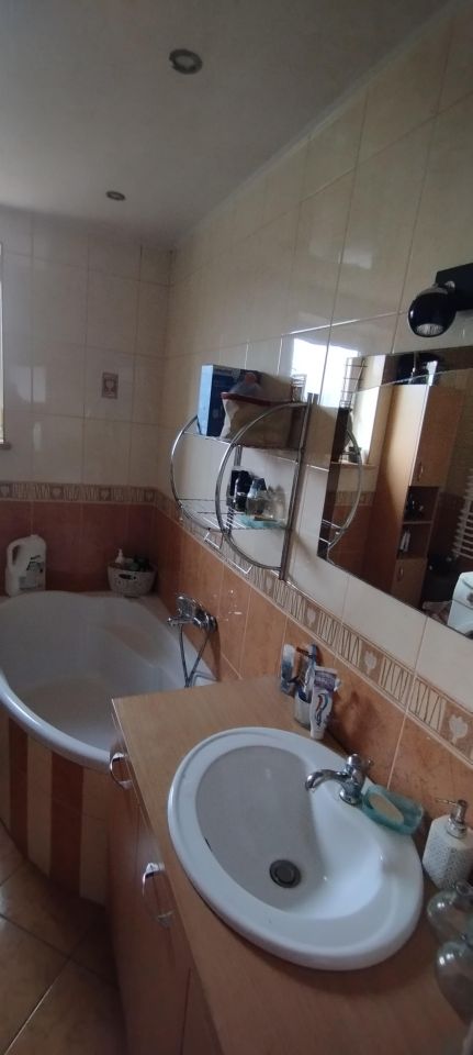 dom wolnostojący, 3 pokoje Wiśniowa. Zdjęcie 11