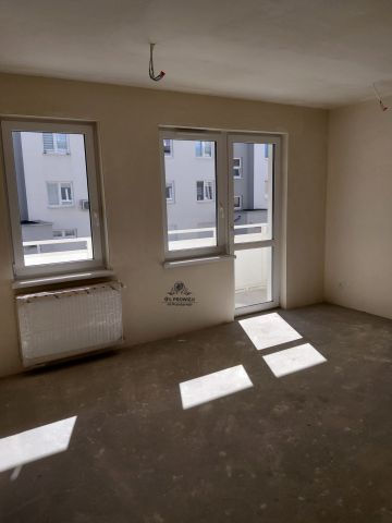 Mieszkanie 2-pokojowe Smolec. Zdjęcie 2