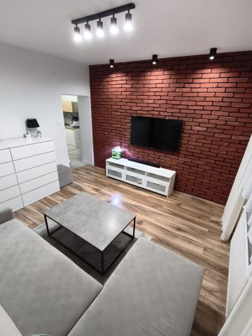 Mieszkanie 2-pokojowe Oleśnica, ul. Stanisława Moniuszki. Zdjęcie 1