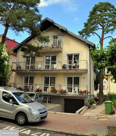 dom wolnostojący, 17 pokoi Ustka, ul. Mickiewicza. Zdjęcie 1