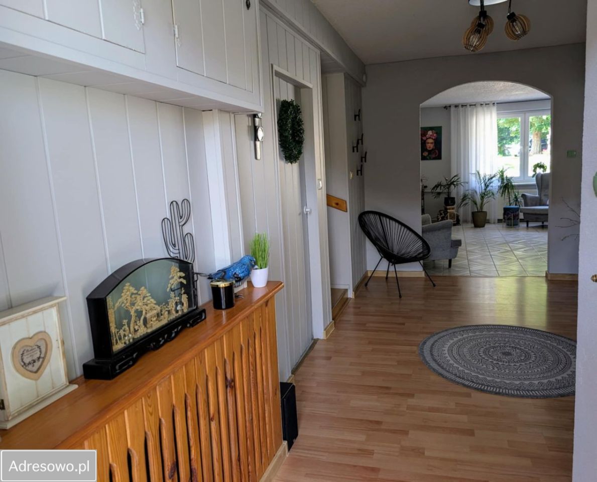 dom wolnostojący, 4 pokoje Wyszobór. Zdjęcie 14