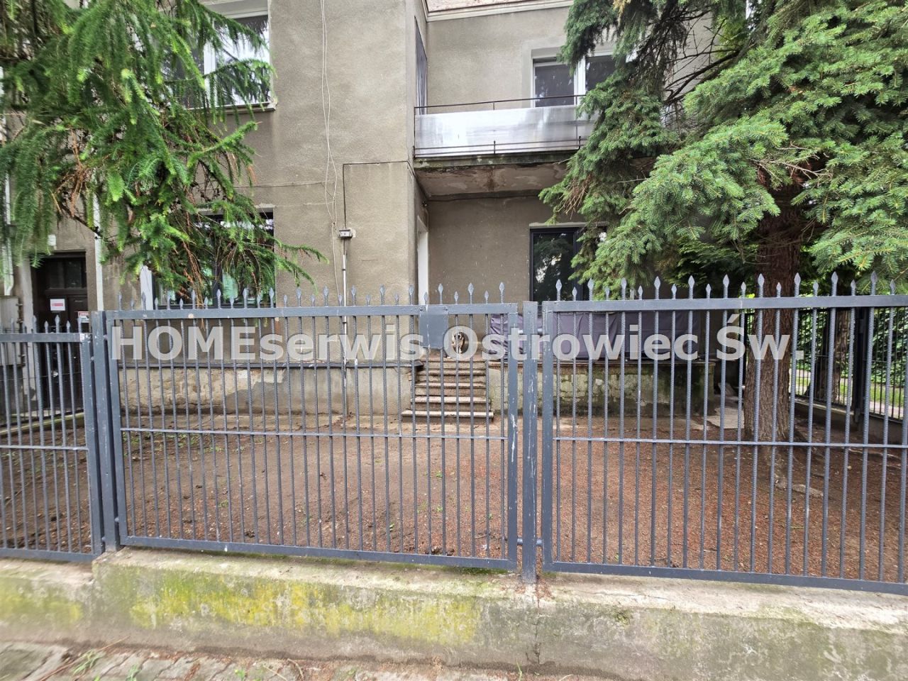 kamienica Ostrowiec Świętokrzyski Centrum, ul. Sławomira Czerwińskiego. Zdjęcie 23