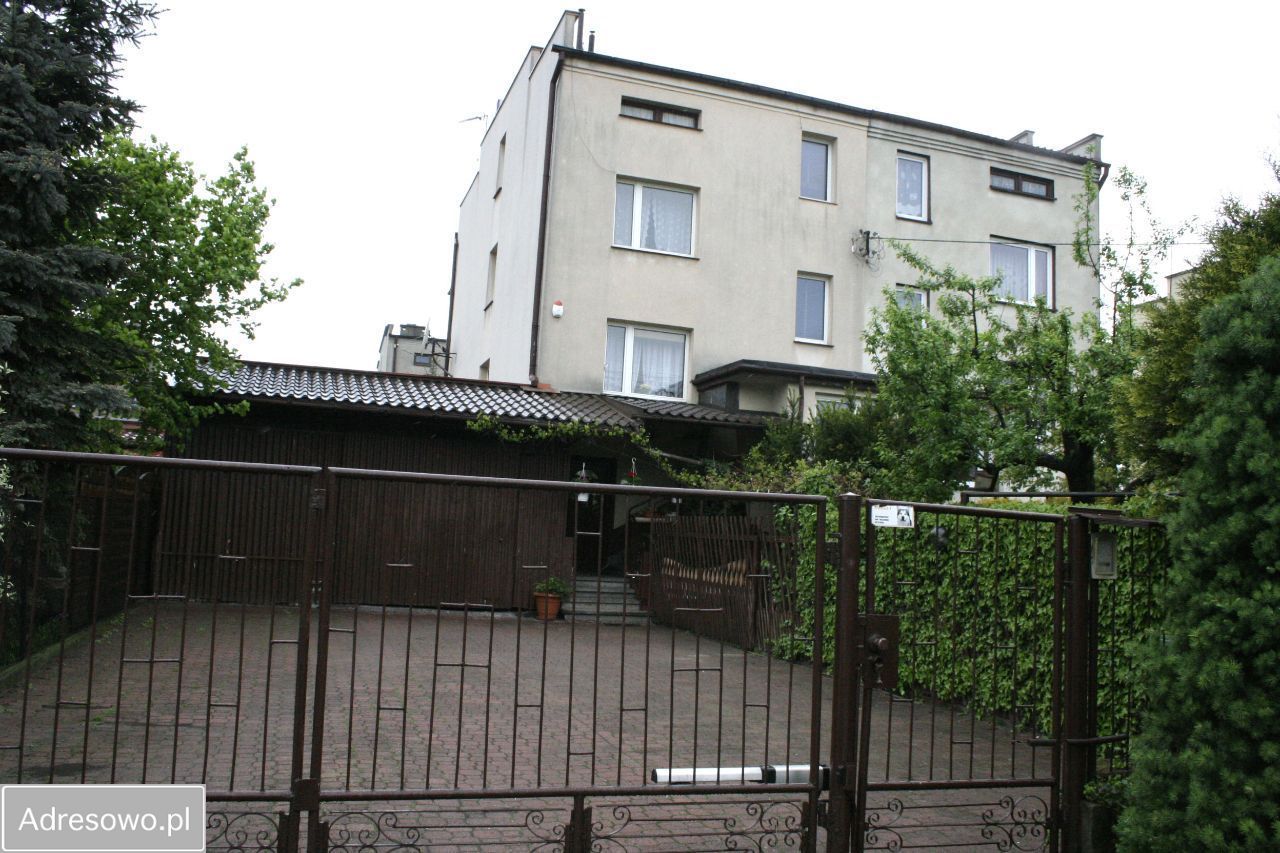 bliźniak, 7 pokoi Radomsko, ul. Młodzieżowa. Zdjęcie 2