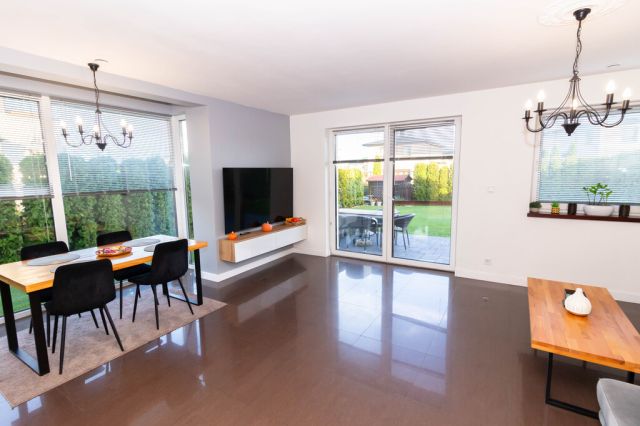 bliźniak, 4 pokoje Tarnowskie Góry, ul. Rumiankowa. Zdjęcie 9