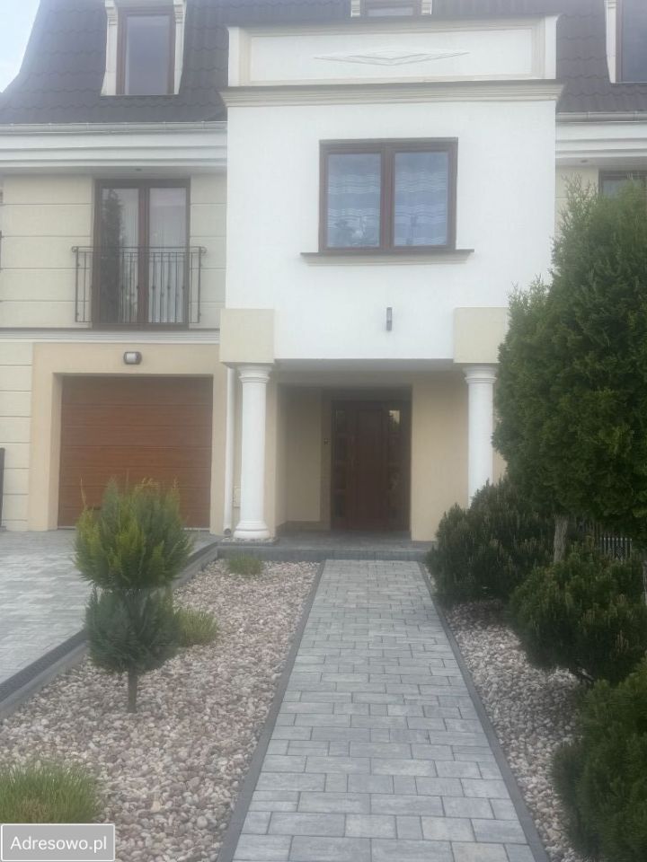 dom szeregowy, 4 pokoje Świdnik, ul. kard. Stefana Wyszyńskiego. Zdjęcie 5