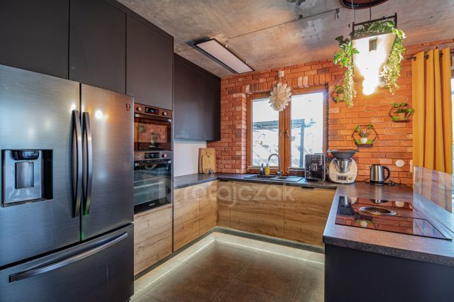 dom wolnostojący, 4 pokoje Stegna. Zdjęcie 2