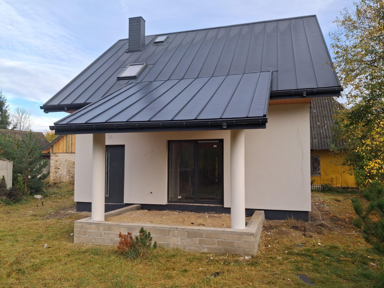 dom wolnostojący, 4 pokoje Stanisławów. Zdjęcie 1