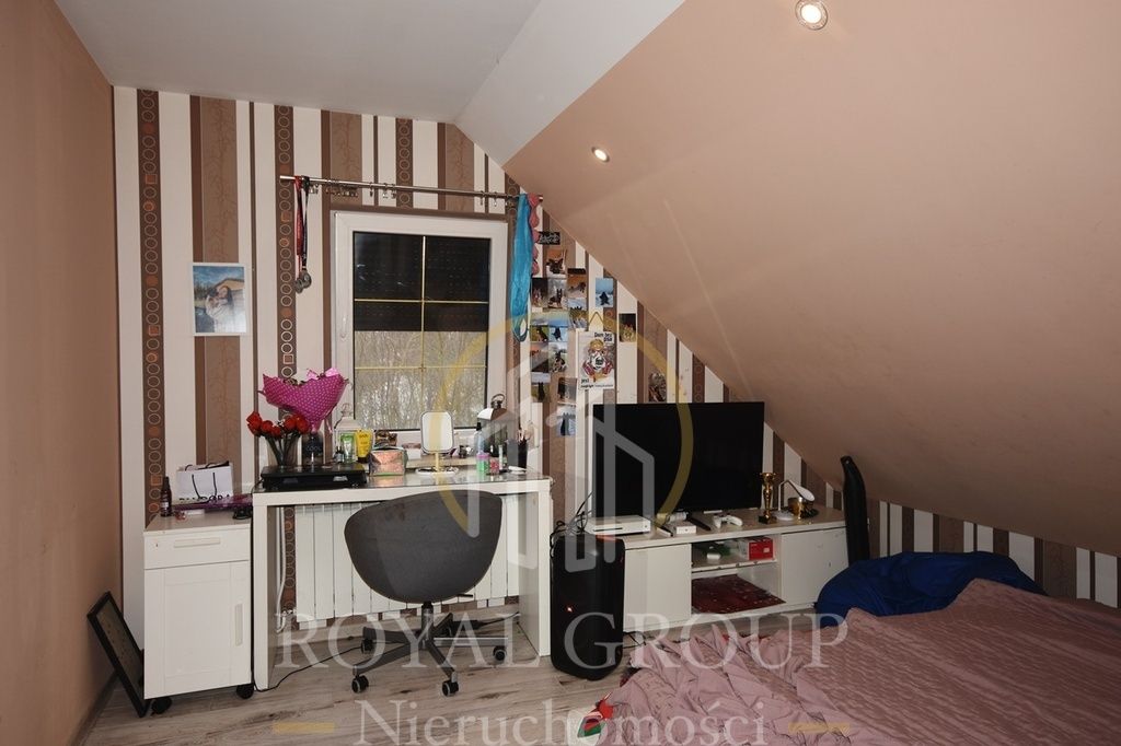 dom wolnostojący, 4 pokoje Nowy Orzechów. Zdjęcie 2