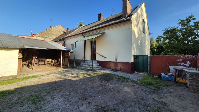 dom szeregowy, 2 pokoje Ćmielów, ul. Sandomierska. Zdjęcie 1