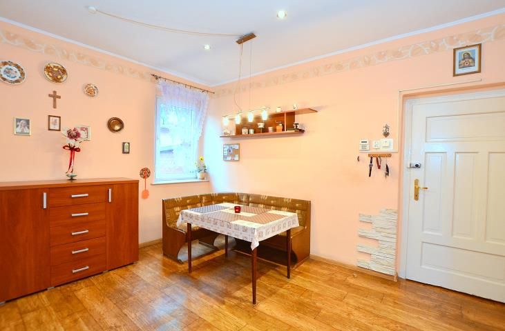 dom wolnostojący, 7 pokoi Piekary Śląskie Dąbrówka Wielka, ul. Przyjaźni. Zdjęcie 8