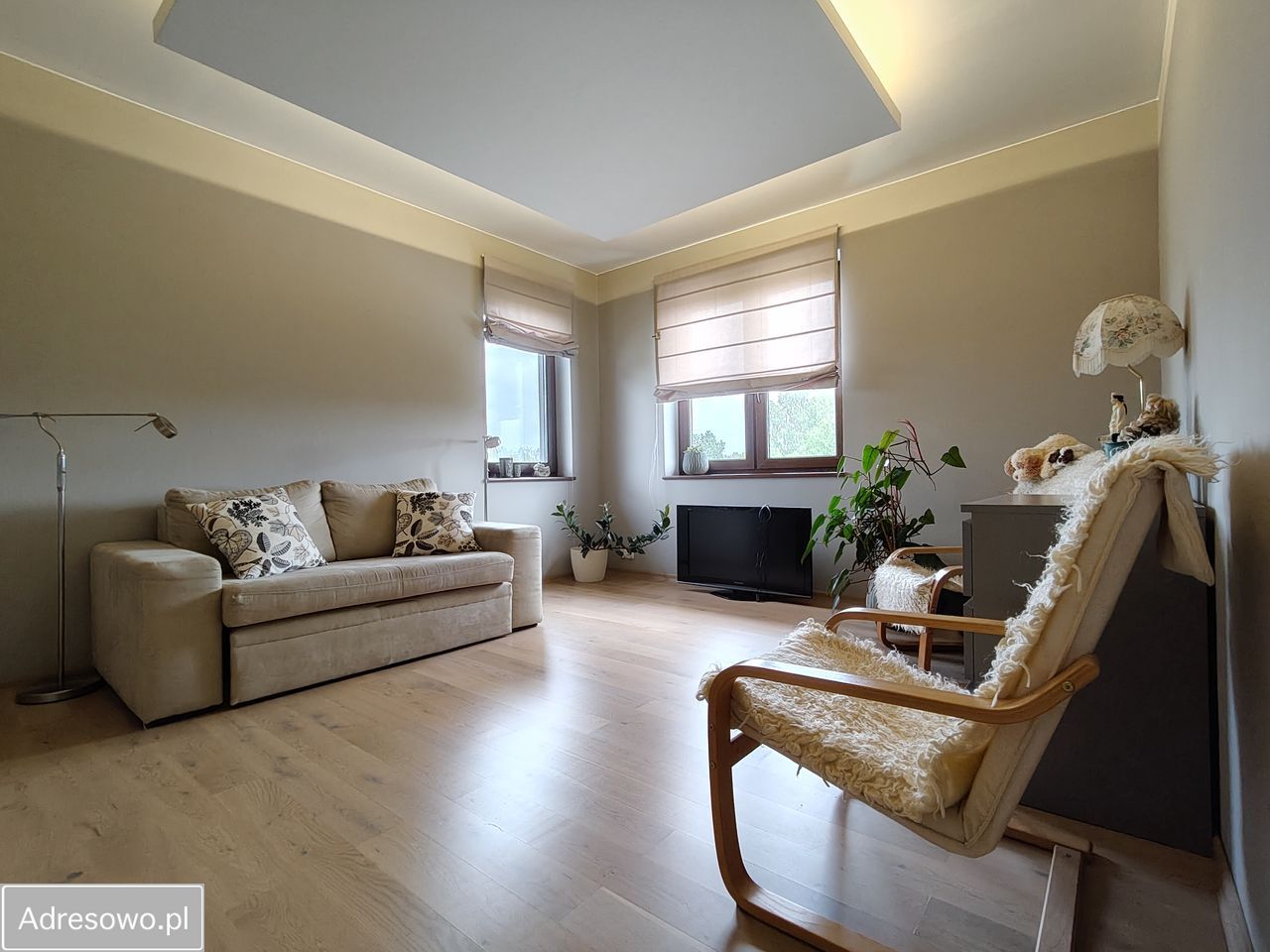 dom wolnostojący, 5 pokoi Łazy. Zdjęcie 2