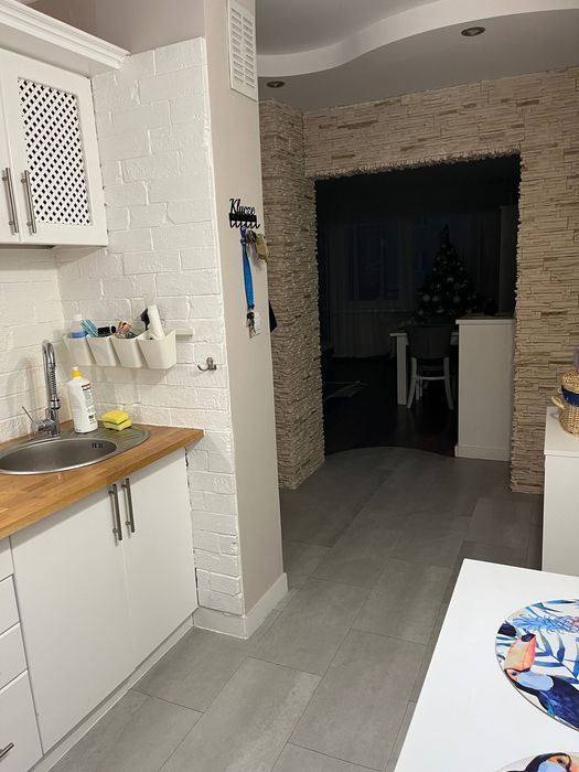 Mieszkanie 3-pokojowe Nisko. Zdjęcie 6