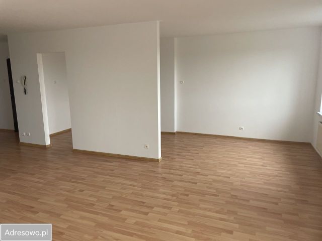 Mieszkanie 3-pokojowe Praszka, ul. Warszawska. Zdjęcie 1