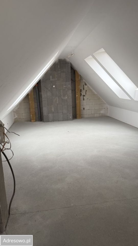 Mieszkanie 4-pokojowe Legnica Bielany, al. Rzeczypospolitej. Zdjęcie 2