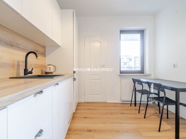 Mieszkanie 4-pokojowe Kraków Bronowice, ul. Zaczarowane Koło. Zdjęcie 2