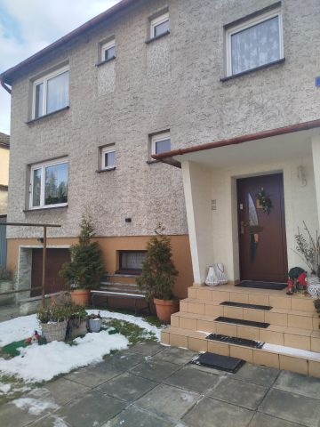 dom wolnostojący, 5 pokoi Brzeszcze, ul. Liliowa. Zdjęcie 1