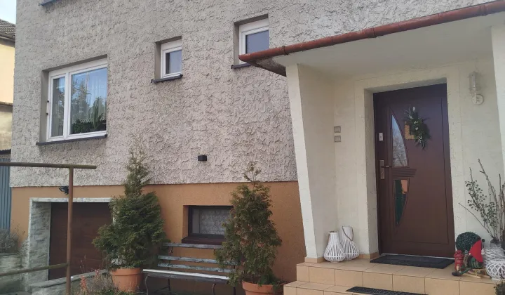 dom wolnostojący, 5 pokoi Brzeszcze, ul. Liliowa