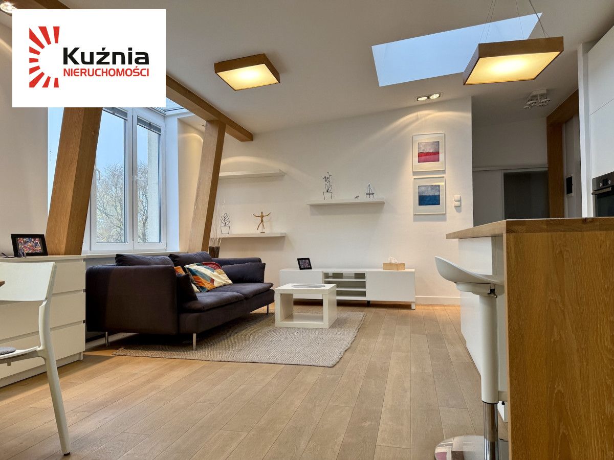 Mieszkanie 3-pokojowe Warszawa Śródmieście, ul. Adolfa Suligowskiego. Zdjęcie 2