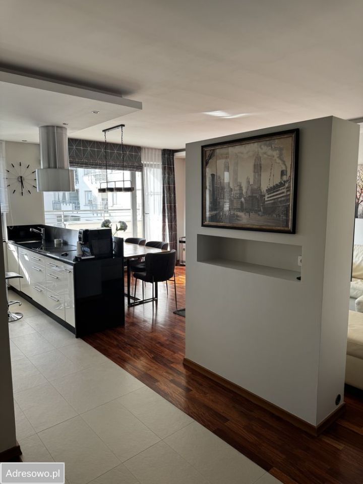 Mieszkanie 3-pokojowe Warszawa Gocław, ul. Jana Nowaka-Jeziorańskiego. Zdjęcie 10