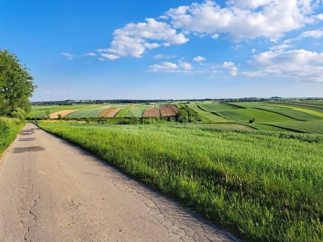 Działka budowlana Adamowice. Zdjęcie 1