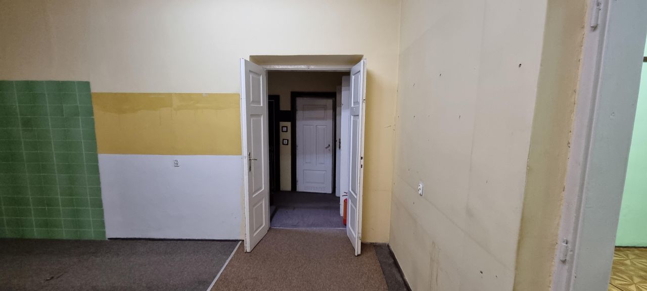 Lokal Ostrowiec Świętokrzyski Centrum, ul. Adama Wardyńskiego. Zdjęcie 8