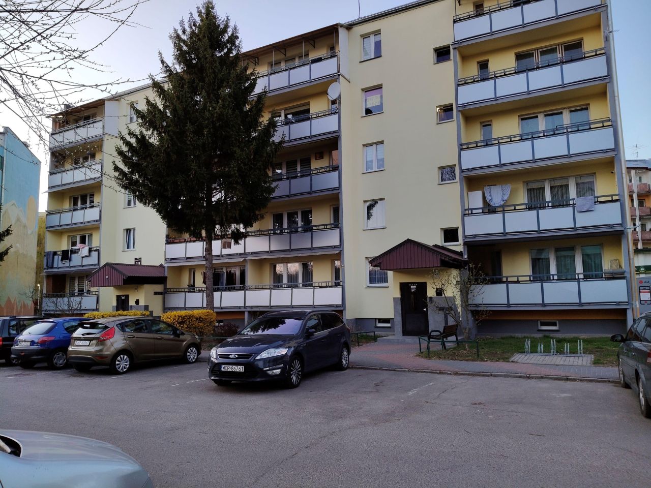 Mieszkanie 4-pokojowe Ostrołęka Centrum, ul. gen. Antoniego Madalińskiego. Zdjęcie 1