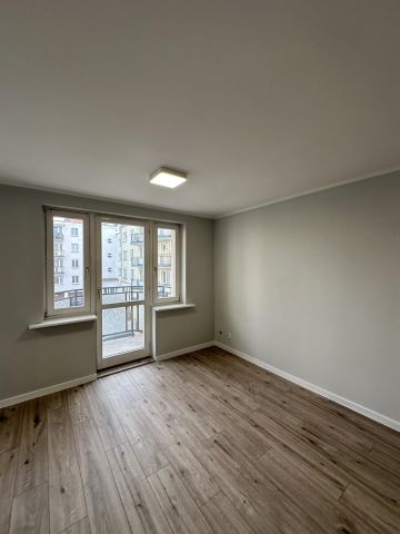 Mieszkanie 3-pokojowe Bydgoszcz Śródmieście, ul. Świętojańska. Zdjęcie 2