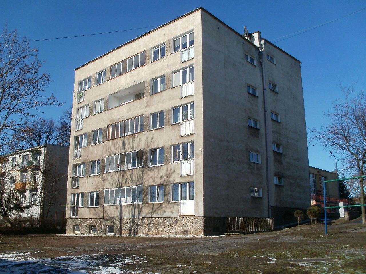 Mieszkanie 3-pokojowe Kamienna Góra, ul. Szkolna