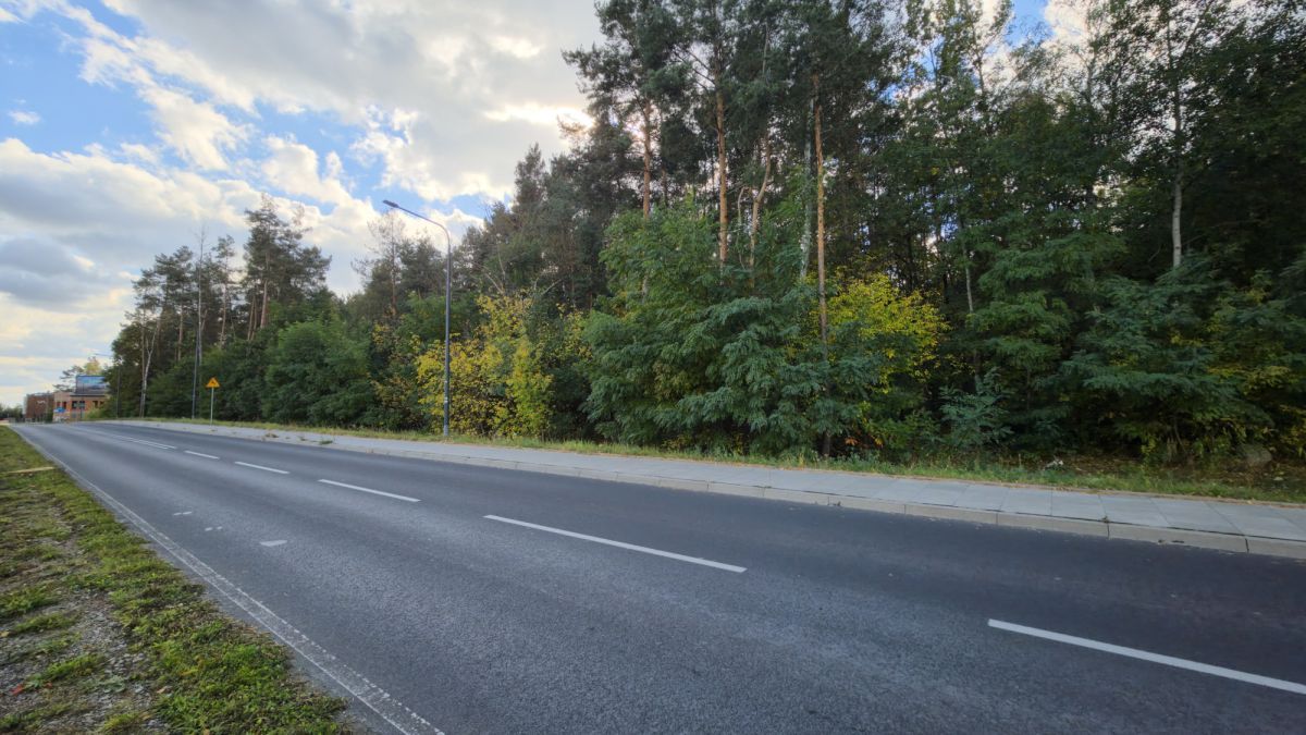 Działka na sprzedaż 
 
 Wesoła 
 
 Warszawa - Widok 3