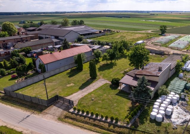 dom wolnostojący, 2 pokoje Rzepki. Zdjęcie 13